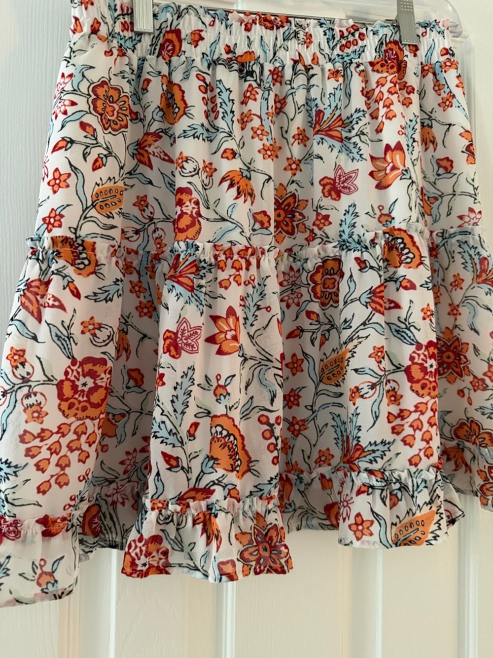 LOFT White Floral Tiered Ruffle Skirt with Orange and Red Motif